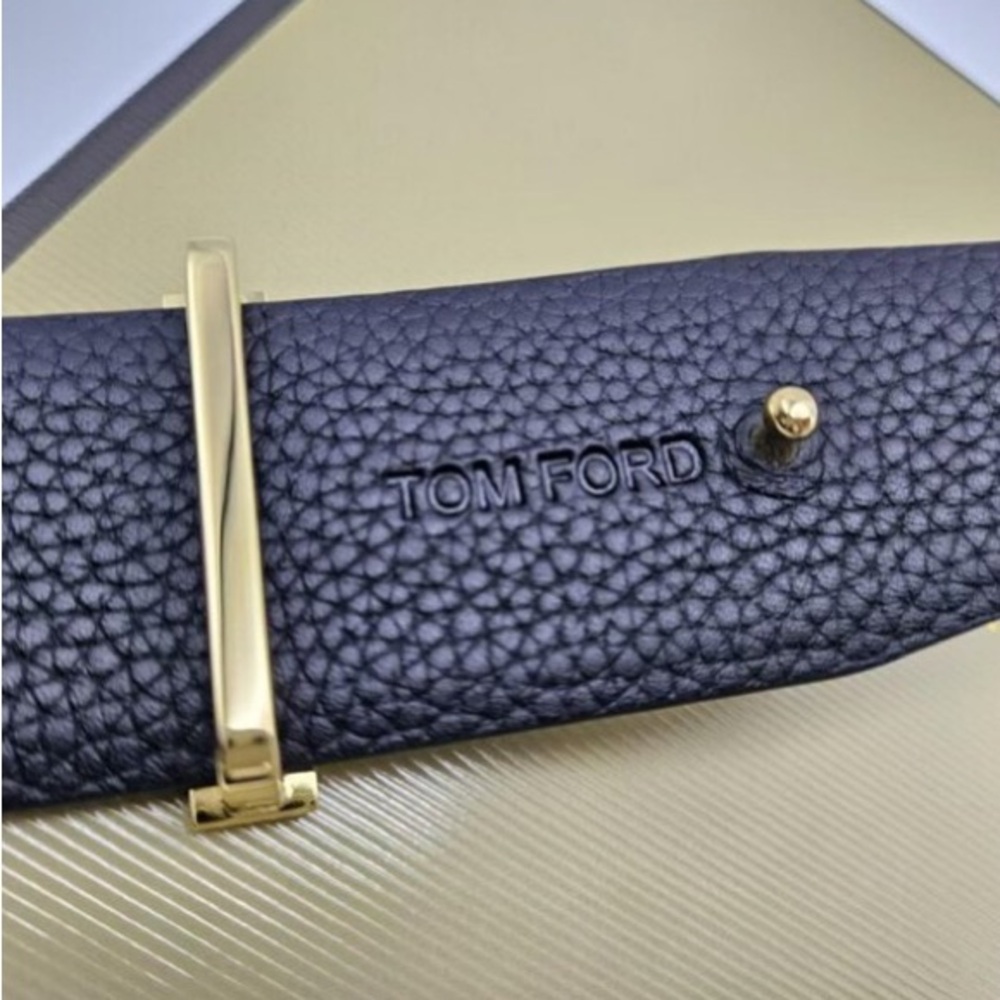 Tom Ford Black Leather Belt with Gold Accent - Picture 6 of 7